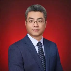 沪深策略 “14岁少女解约遭MCN机构索赔”！高额违约金条款有效吗？专家解读